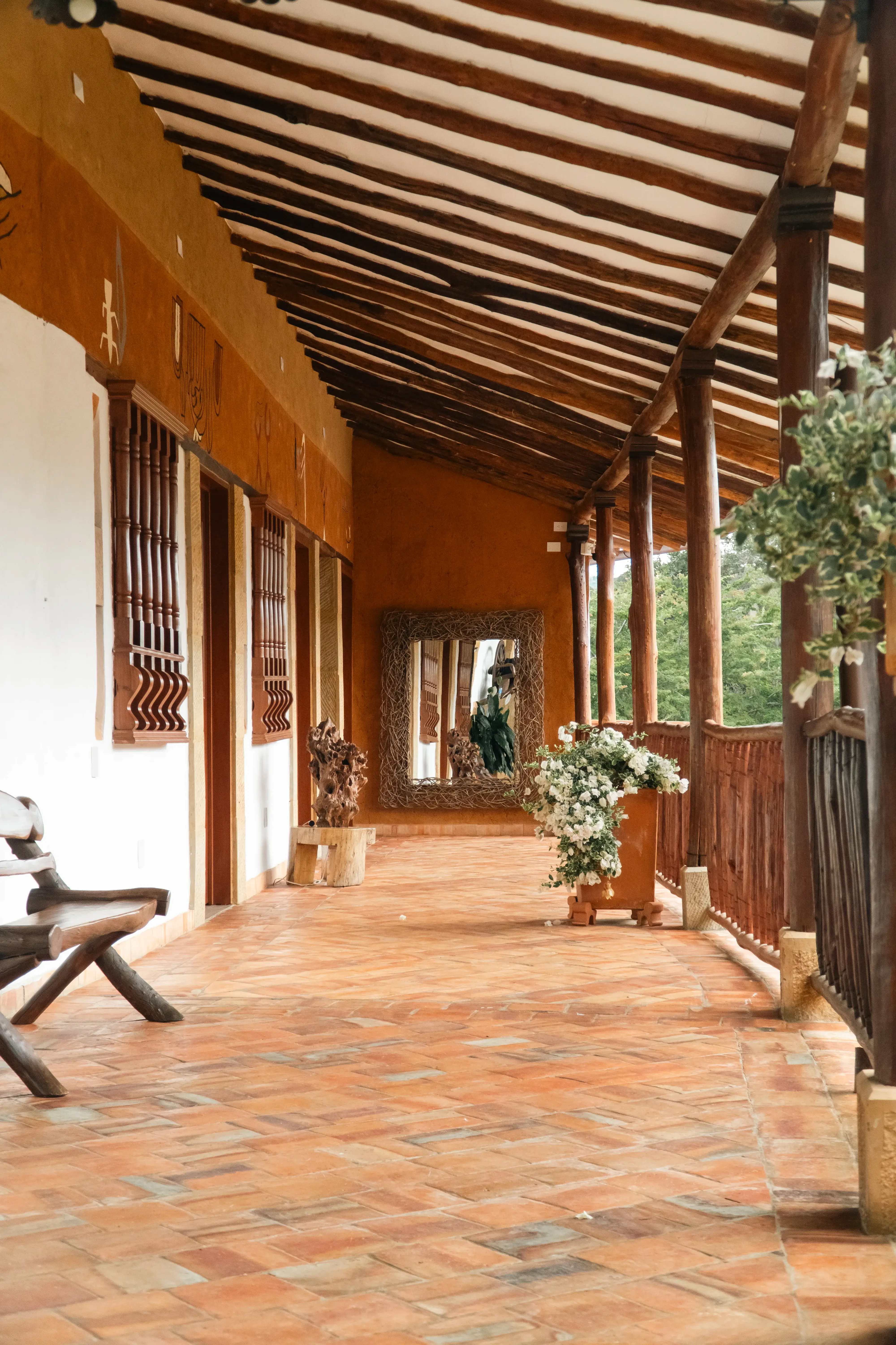 Hotel Hicasua Barichara Pasillo Colonial Habitaciones